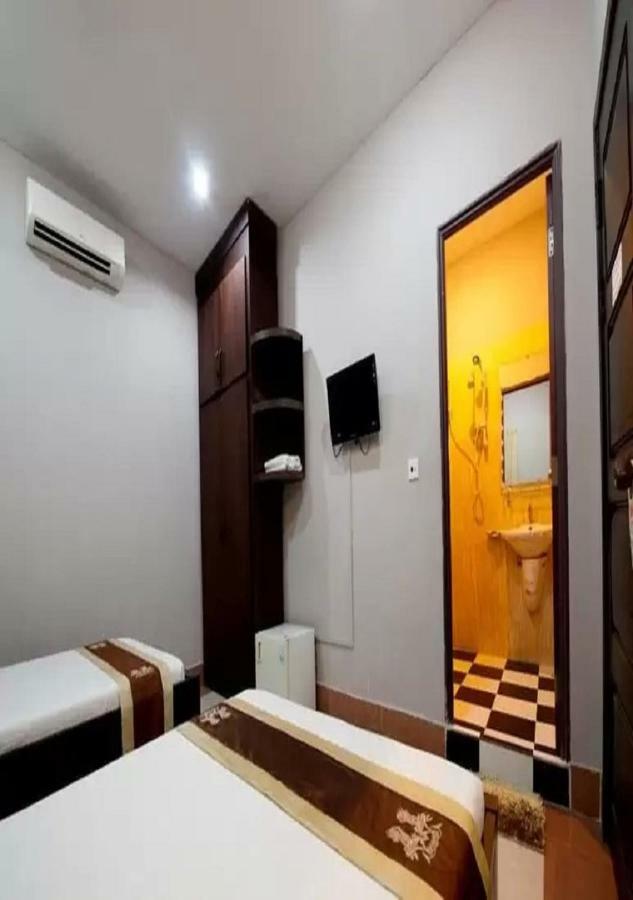 Wei Si Deng Hotel & Restaurant Phnom Penh Exteriör bild