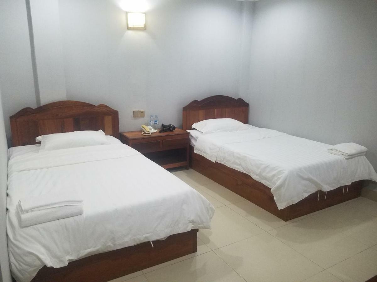 Wei Si Deng Hotel & Restaurant Phnom Penh Exteriör bild